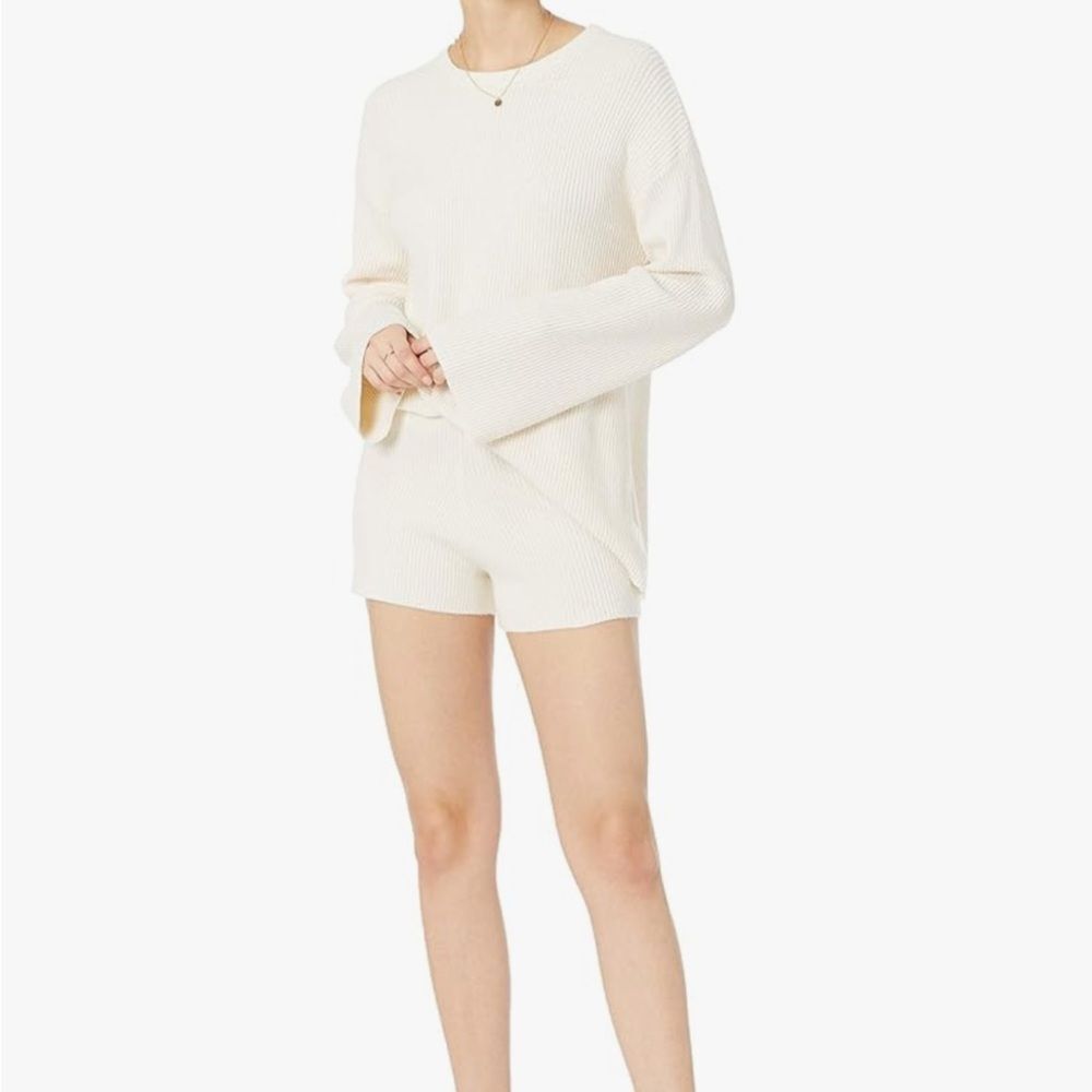 Matching Set - Picture 3 of 4